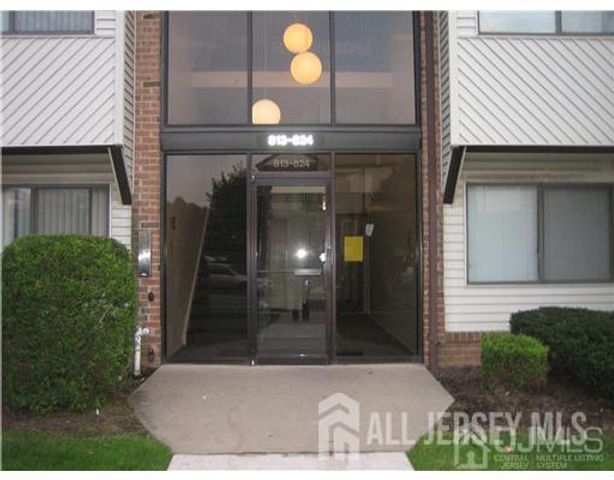 802 Edison Glen Terrace, Edison, NJ 08837