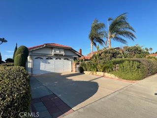1455 Cresta, Corona, CA 92879