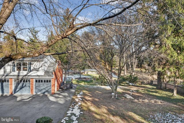 5533 N FRONT ST, Harrisburg, PA 17110