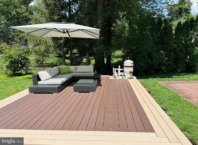 5533 N FRONT ST, Harrisburg, PA 17110