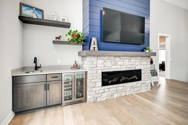 2231 Wooded Ridge Trail, Cottage Grove, WI 53527