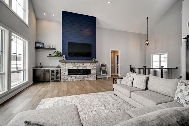 2231 Wooded Ridge Trail, Cottage Grove, WI 53527