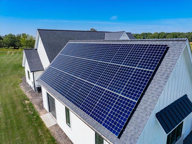 2231 Wooded Ridge Trail, Cottage Grove, WI 53527