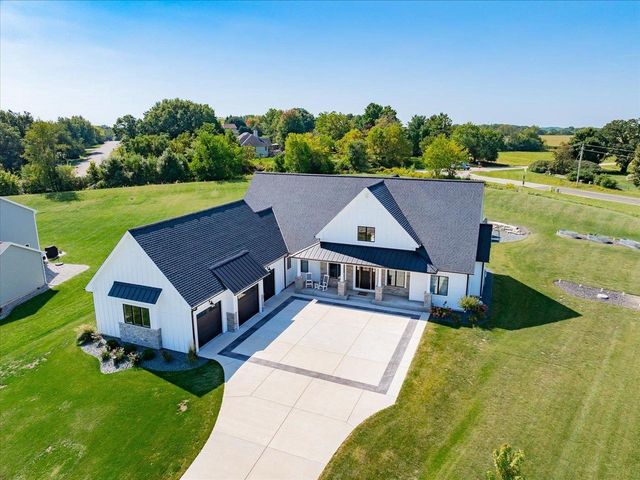 2231 Wooded Ridge Trail, Cottage Grove, WI 53527