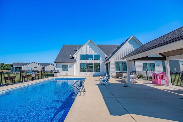 2231 Wooded Ridge Trail, Cottage Grove, WI 53527