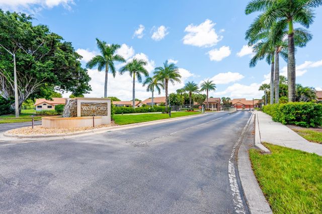 8486 Heather Place, Boynton Beach, FL 33472