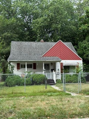 1707 Greenbrook Lane, Flint, MI 48507