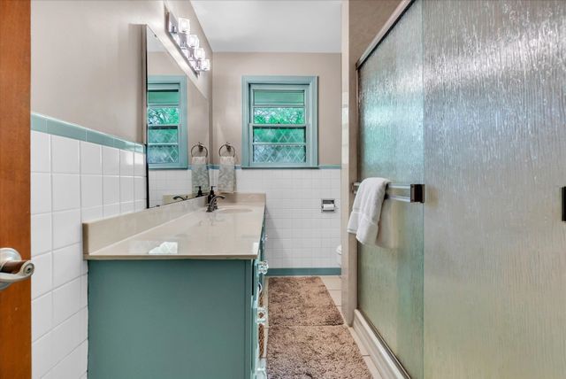 4710 CROSSOVER LN, Memphis, TN 38117