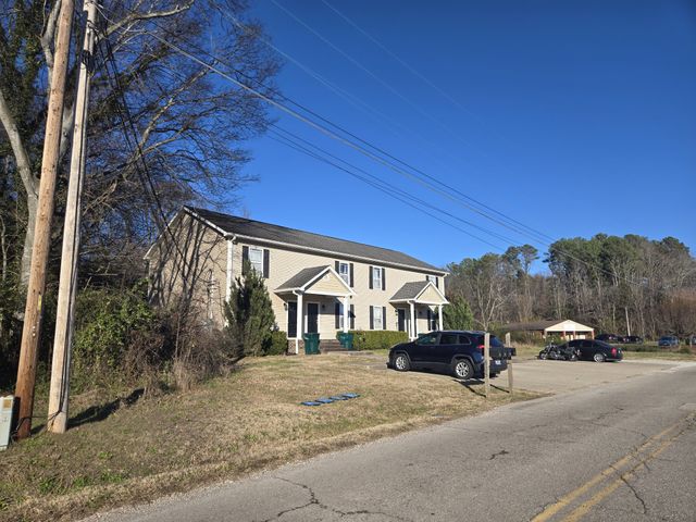 805 E Railroad St, Waverly, TN 37185