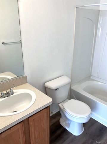 23284 Cornerstone Village Drive, Southfield, MI 48075