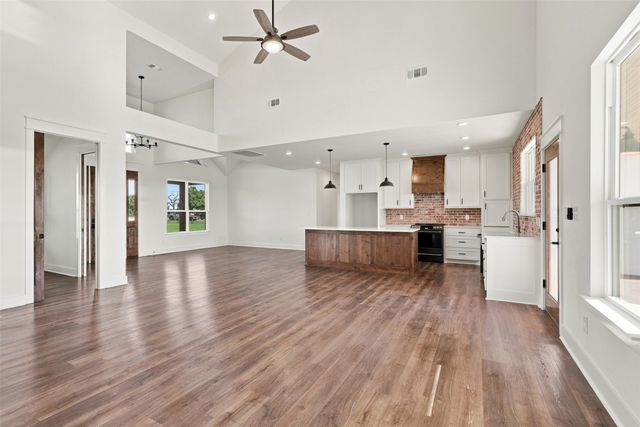10 Keeter Lane, Lipan, TX 76462
