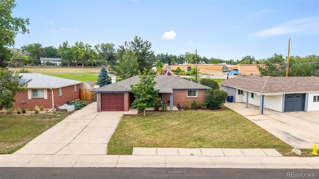 945 E 10th Avenue, Broomfield, CO 80020