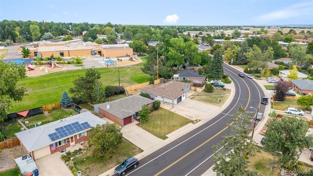 945 E 10th Avenue, Broomfield, CO 80020