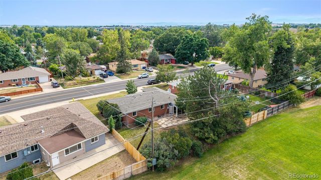 945 E 10th Avenue, Broomfield, CO 80020