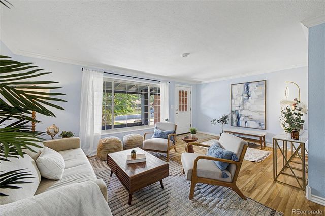 945 E 10th Avenue, Broomfield, CO 80020