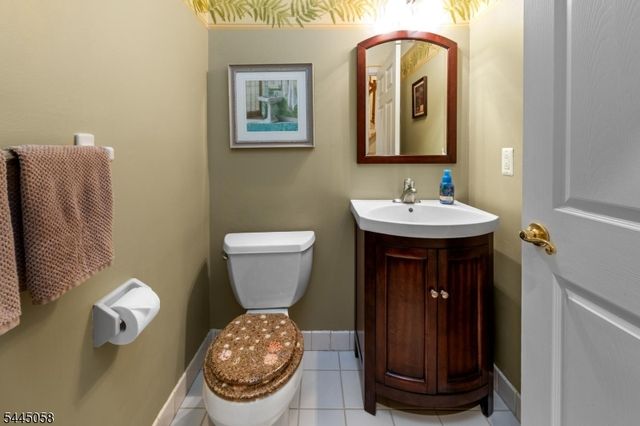 135 Richmond Rd, West Milford Twp., NJ 07480