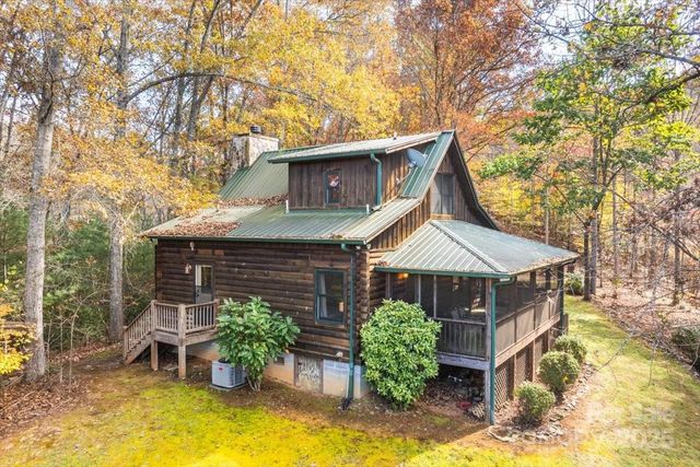 87 Prater Cove Road, Franklin, NC 28734