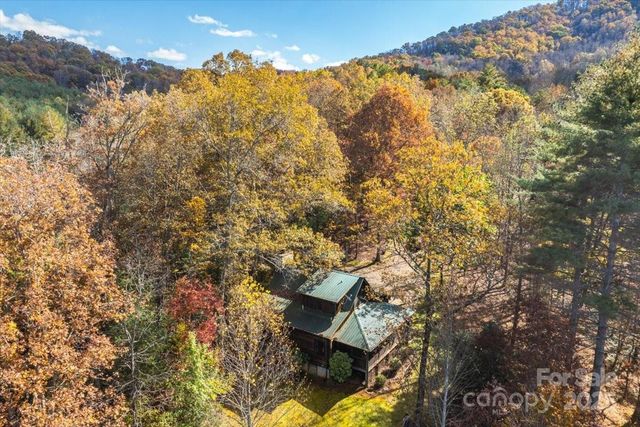 87 Prater Cove Road, Franklin, NC 28734