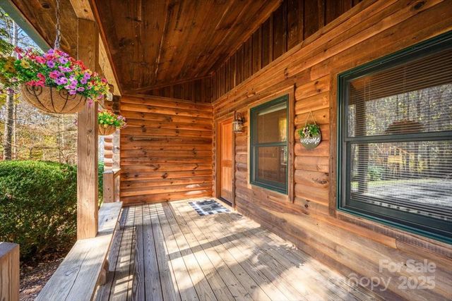 87 Prater Cove Road, Franklin, NC 28734