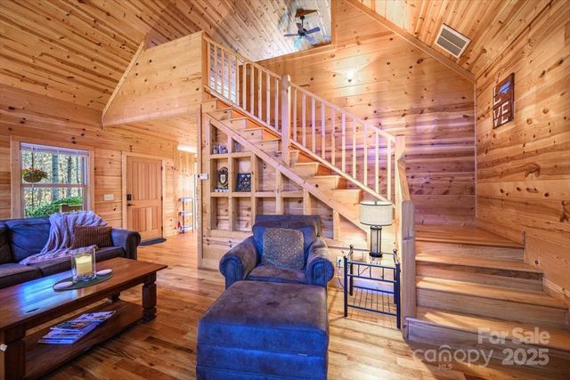 87 Prater Cove Road, Franklin, NC 28734