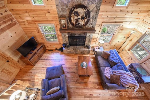 87 Prater Cove Road, Franklin, NC 28734