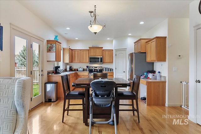 826 W Playground St, Kuna, ID 83634