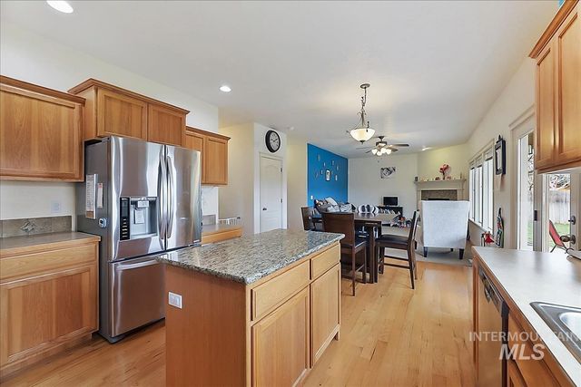 826 W Playground St, Kuna, ID 83634