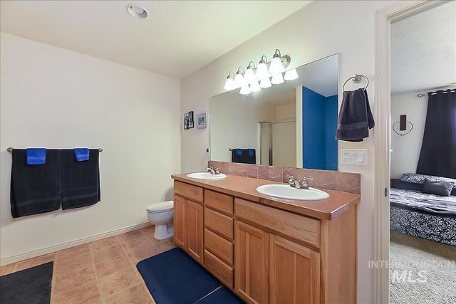 826 W Playground St, Kuna, ID 83634