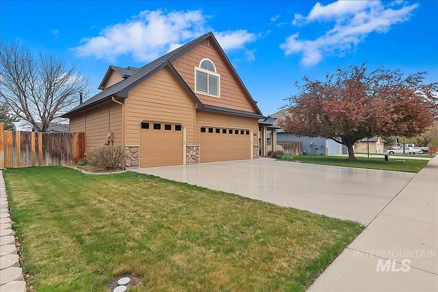 826 W Playground St, Kuna, ID 83634