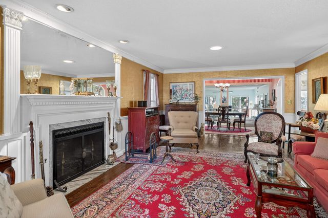 297 Linden Circle, Pawleys Island, SC 29585