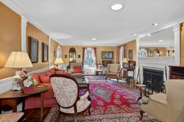 297 Linden Circle, Pawleys Island, SC 29585