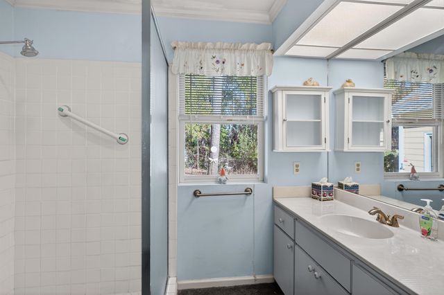 297 Linden Circle, Pawleys Island, SC 29585