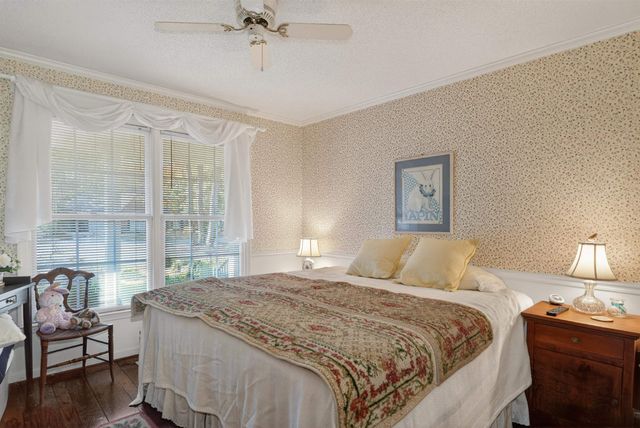 297 Linden Circle, Pawleys Island, SC 29585