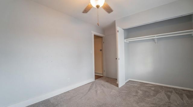 1058 W 61st Avenue, Merrillville, IN 46410