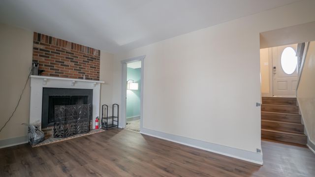 1058 W 61st Avenue, Merrillville, IN 46410