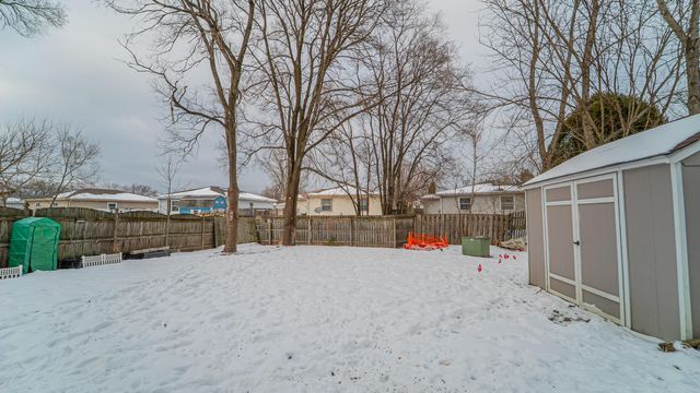 1058 W 61st Avenue, Merrillville, IN 46410