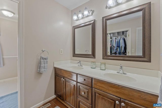 70 RIVERSIDE DR, Palmyra, VA 22963