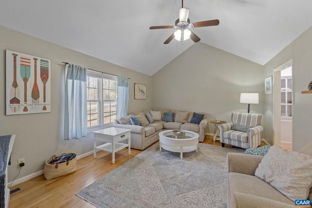 70 RIVERSIDE DR, Palmyra, VA 22963