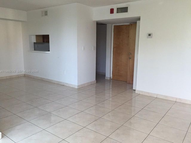 11780 SW 18th St 423-2, Miami, FL 33175