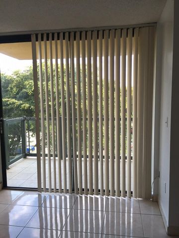 11780 SW 18th St 423-2, Miami, FL 33175