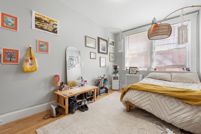 282 Newbury 6, Boston, MA 02116