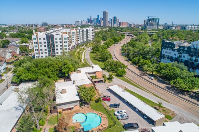 5222 Memorial Drive 5222, Houston, TX 77007