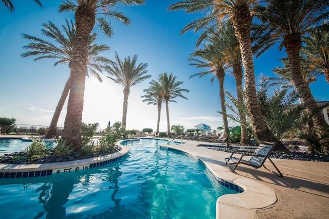 3943 Evening Primrose Drive, Galveston, TX 77554