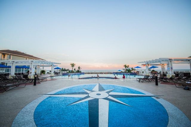 3943 Evening Primrose Drive, Galveston, TX 77554