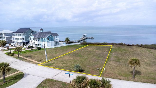 3943 Evening Primrose Drive, Galveston, TX 77554