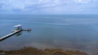 3943 Evening Primrose Drive, Galveston, TX 77554