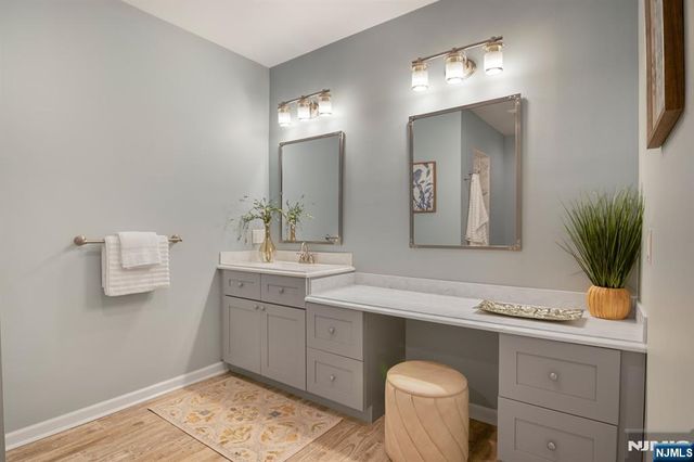 8 Clements Court C0068, Roseland, NJ 07068