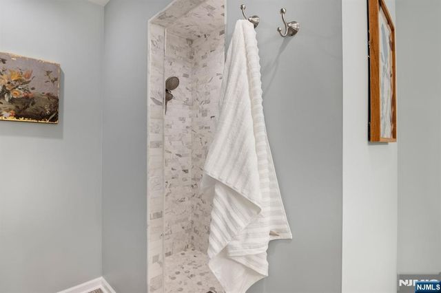 8 Clements Court C0068, Roseland, NJ 07068