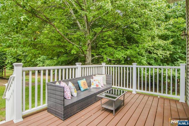 8 Clements Court C0068, Roseland, NJ 07068