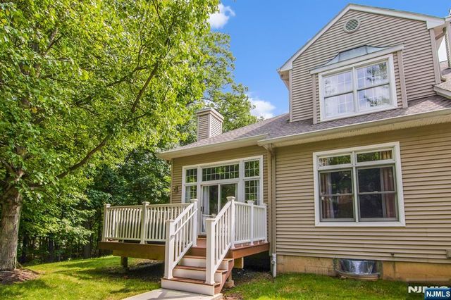8 Clements Court C0068, Roseland, NJ 07068